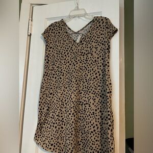 Soft Leopard Dress with Pockets L